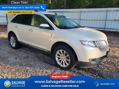Used 2014 Lincoln MKX AWD w/ Equipment Group 101A image 5