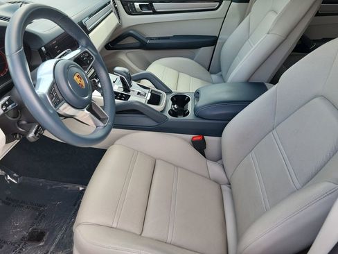 Used 2023 Porsche Cayenne Coupe AWD/4WD image 10