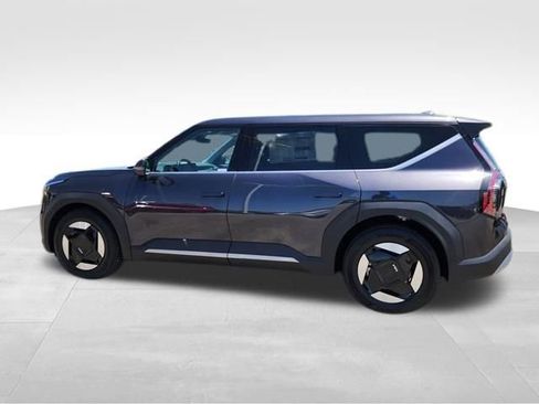 New 2026 Kia EV9 Light RWD image 7
