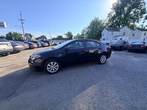 Used 2014 Toyota Corolla LE FWD image 38