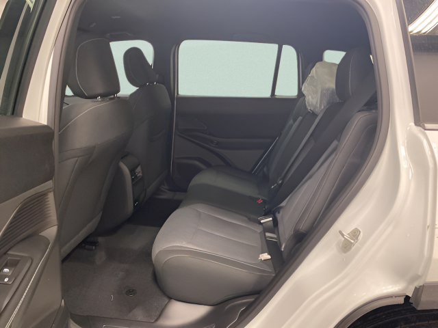 Used 2026 Jeep Cherokee Laredo AWD/4WD image 17
