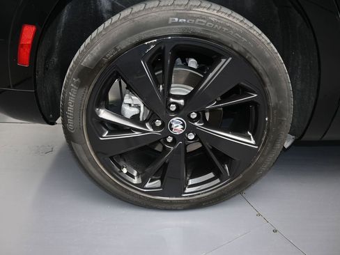 Used 2023 Buick Envision Essence w/ Technology Package I image 46