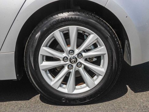 Used 2024 Toyota Corolla SE w/ SE Package FWD image 10
