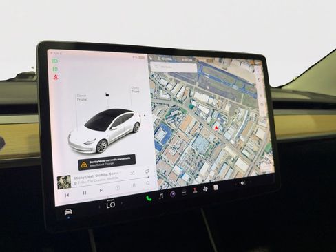 Used 2019 Tesla Model 3 Standard Range image 39
