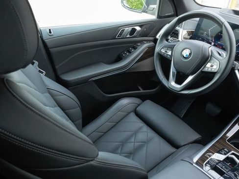 Used 2026 BMW X5 xDrive40i AWD/4WD image 23