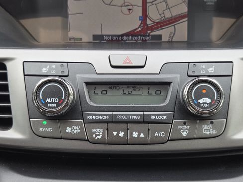 Used 2015 Honda Odyssey EX-L image 19