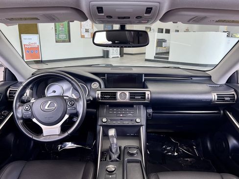 Used 2015 Lexus IS 250 image 10