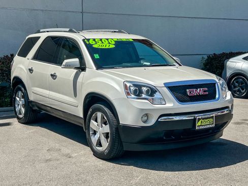 Used 2011 GMC Acadia SLT FWD image 3