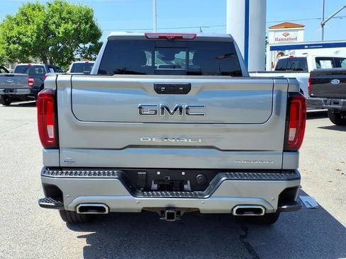 Used 2025 GMC Sierra 1500 Denali Ultimate AWD/4WD image 4