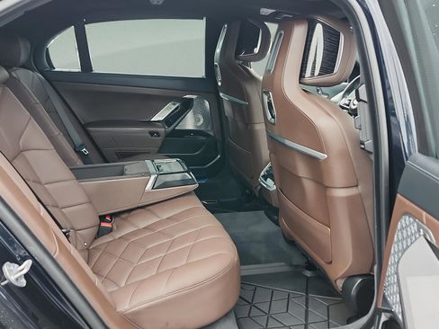 Certified 2024 BMW 740i image 27