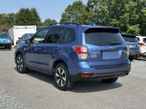 Used 2017 Subaru Forester 2.5i Premium AWD/4WD image 5