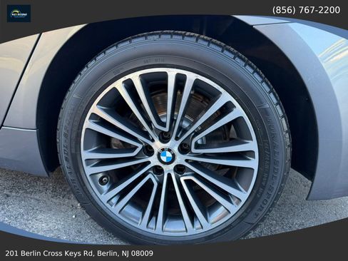 Used 2018 BMW 530i xDrive AWD/4WD image 38