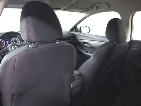 Certified 2022 Nissan Sentra S image 23