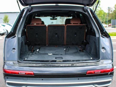 Used 2021 Audi Q7 3.0T Premium w/ Convenience Package image 10