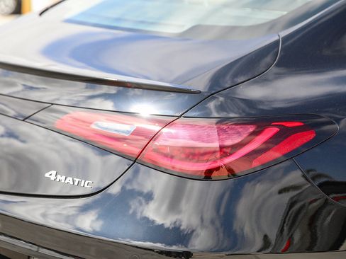Used 2025 Mercedes-Benz CLE 300 4MATIC Coupe image 9