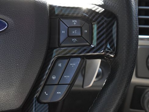Used 2019 Ford F150 Raptor w/ Equipment Group 802A Luxury AWD/4WD image 17