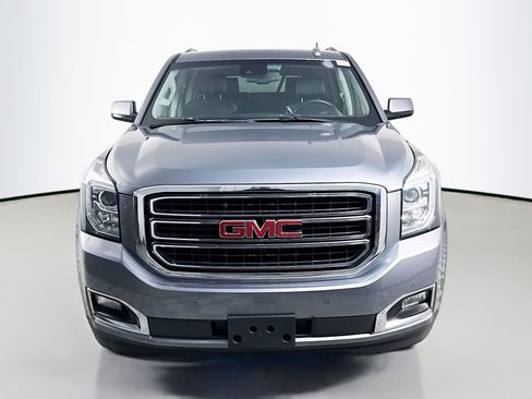 Used 2018 GMC Yukon SLT image 2