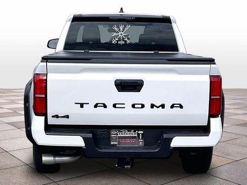 Used 2024 Toyota Tacoma SR5 AWD/4WD image 4