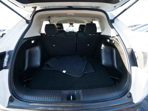 Certified 2024 Honda HR-V LX image 28
