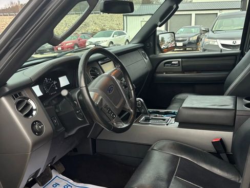 Used 2015 Ford Expedition Platinum image 10