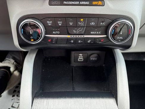 Used 2024 Ford Escape Active AWD/4WD image 16