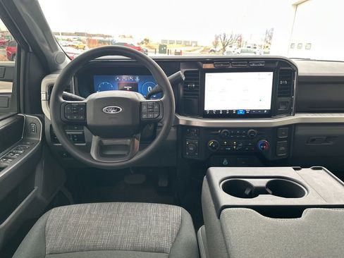 Used 2024 Ford F250 XLT w/ XLT Premium Package image 11