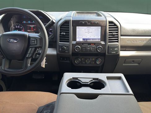 Used 2020 Ford F250 XL w/ STX Appearance Package AWD/4WD image 19