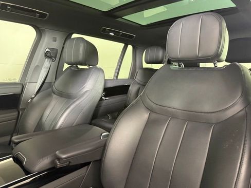 Used 2025 Land Rover Range Rover Long Wheelbase SE image 15