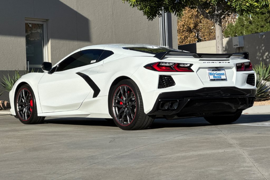 Used 2024 Chevrolet Corvette Stingray Preferred Cpe w/ Z51 Performance Package RWD image 7