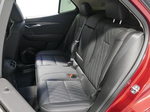 Used 2023 Buick Envision Avenir image 11