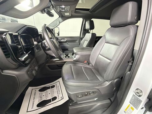 Used 2025 Chevrolet Silverado 3500 LTZ w/ LTZ Plus Package image 13