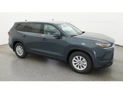 New 2026 Toyota Grand Highlander XLE FWD image 12