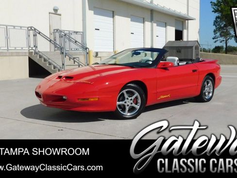 Used 1997 Pontiac Firebird Formula image 1