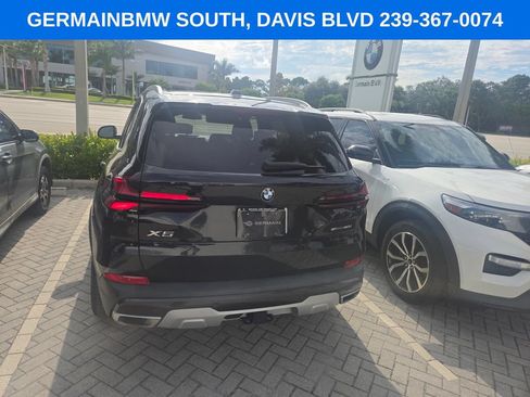 Used 2024 BMW X5 sDrive40i w/ Premium Package RWD image 9