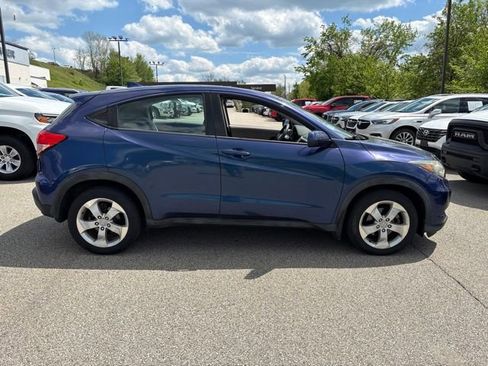 Used 2016 Honda HR-V LX image 6