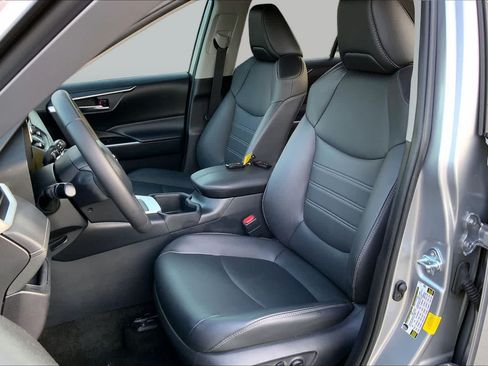 Used 2024 Toyota RAV4 XLE Premium FWD image 13