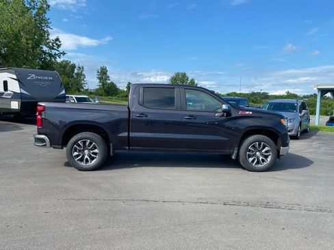 Used 2023 Chevrolet Silverado 1500 LT w/ Z71 Off-Road Package AWD/4WD image 25