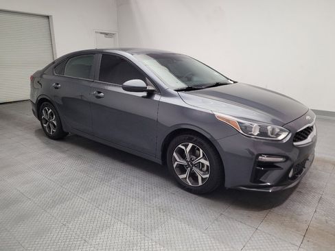 Used 2019 Kia Forte LXS FWD image 11