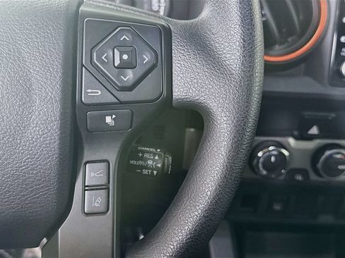 Used 2022 Toyota Tacoma SR AWD/4WD image 22