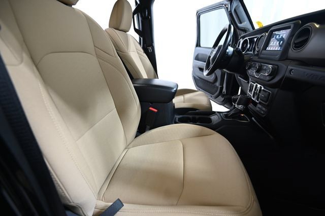 Used 2021 Jeep Wrangler Unlimited Sport AWD/4WD image 29
