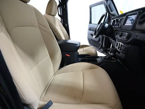 Used 2021 Jeep Wrangler Unlimited Sport AWD/4WD image 29
