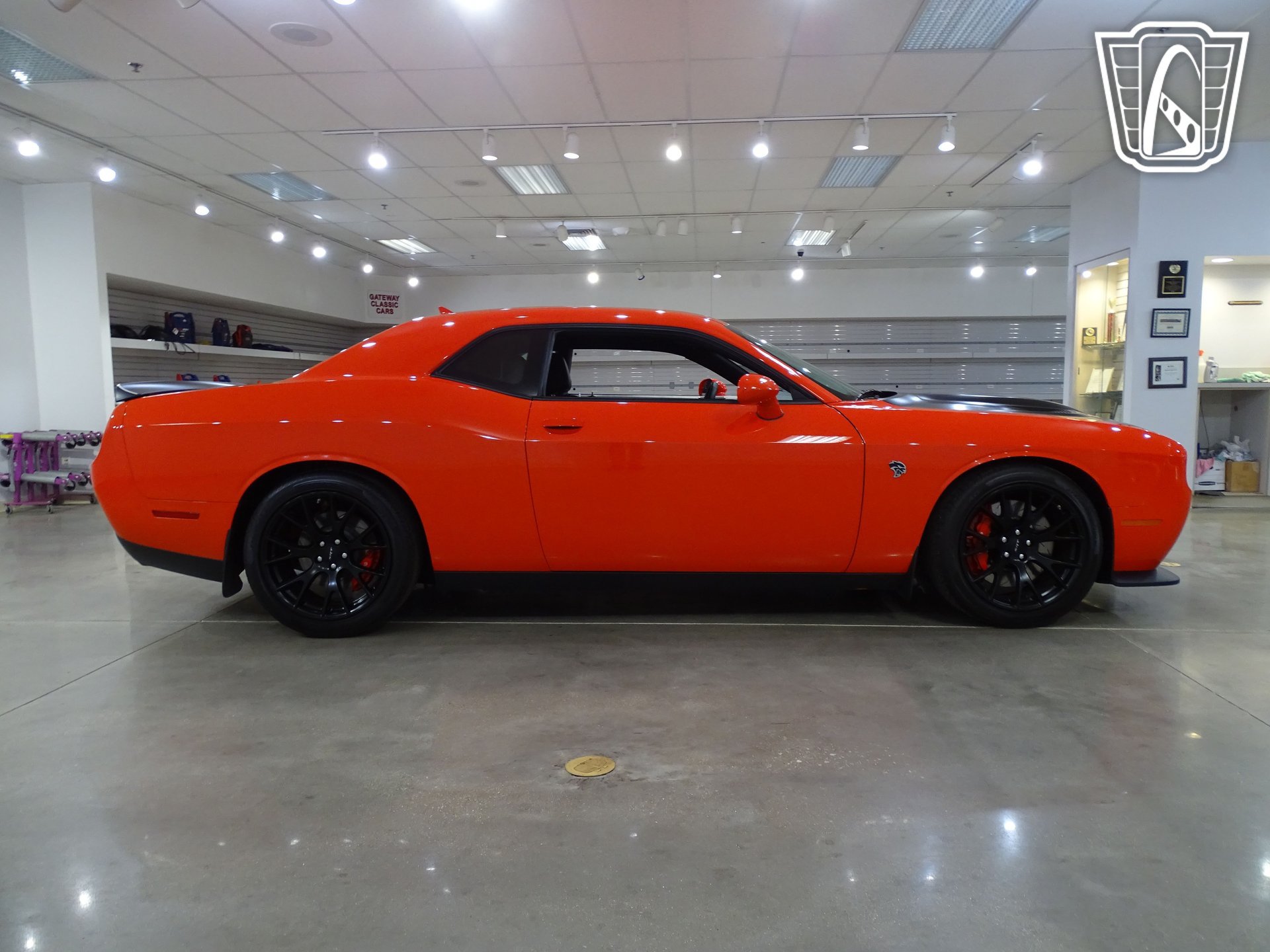 Used 2016 Dodge Challenger SRT Hellcat RWD image 18