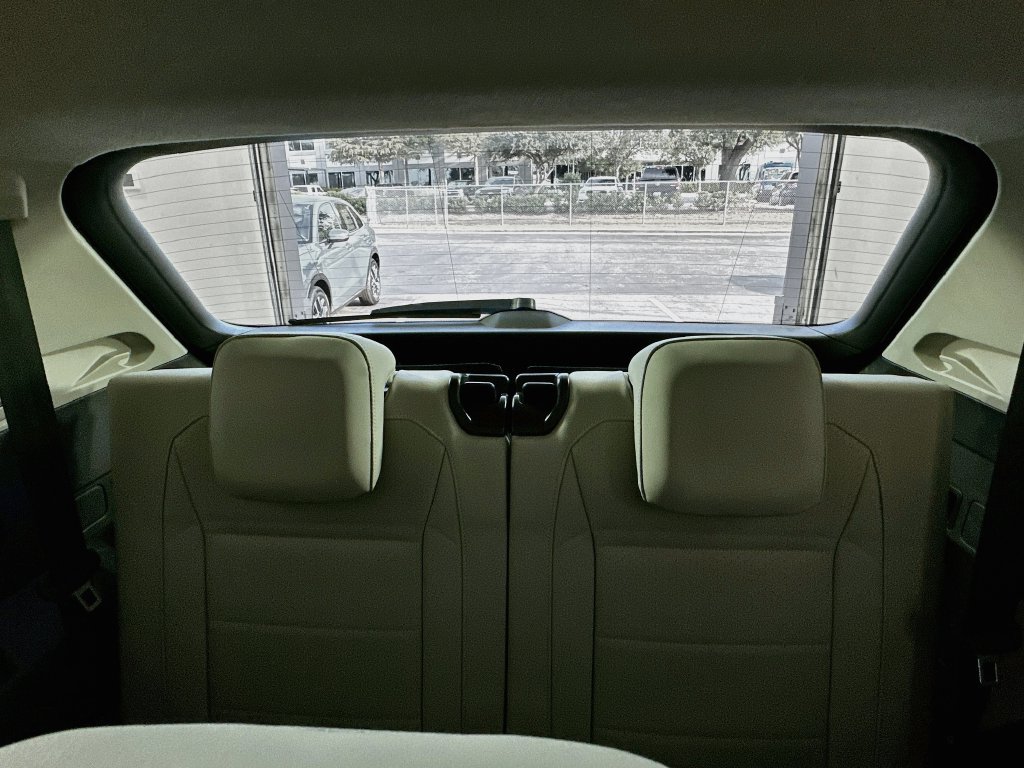Used 2021 Volkswagen Tiguan SE FWD image 27