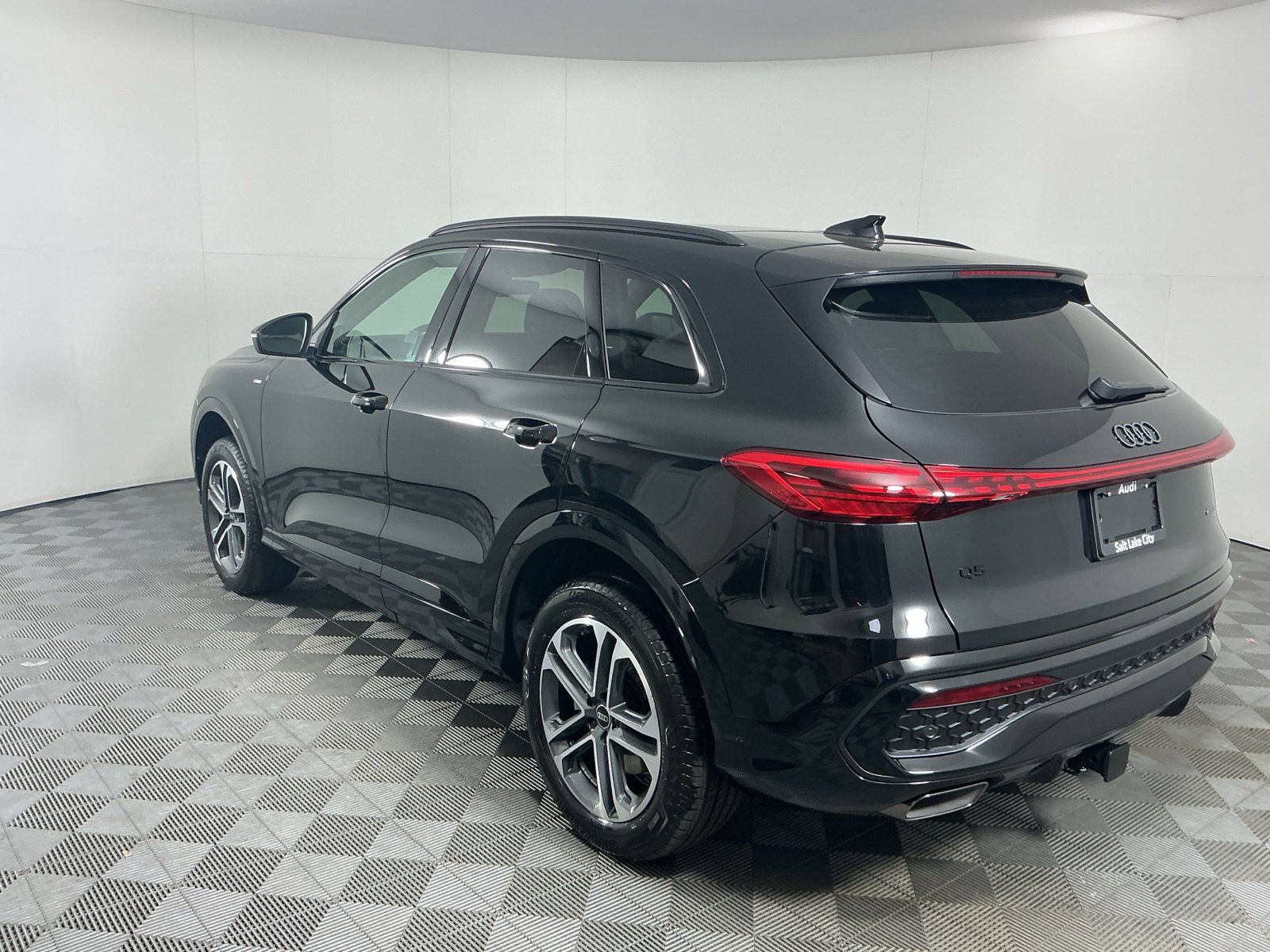 New 2026 Audi Q5 2.0T AWD/4WD image 7