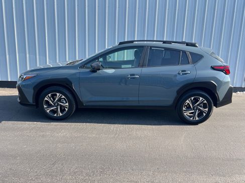 Certified 2024 Subaru Crosstrek 2.0i Premium w/ Crosstrek Mirror Package AWD/4WD image 3
