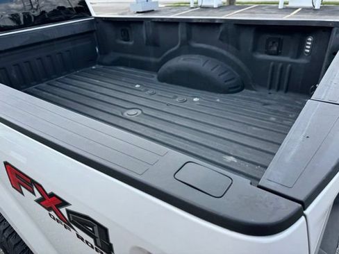 Certified 2017 Ford F350 Platinum w/ Platinum Ultimate Package AWD/4WD image 47