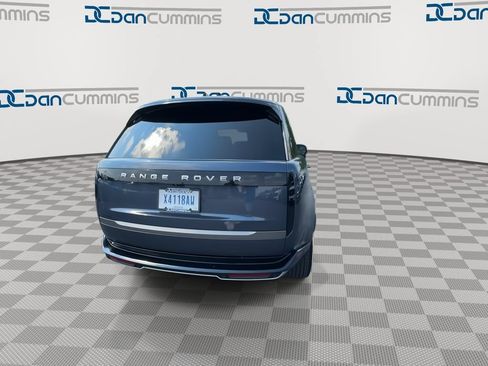 Used 2024 Land Rover Range Rover Long Wheelbase SE AWD/4WD image 7