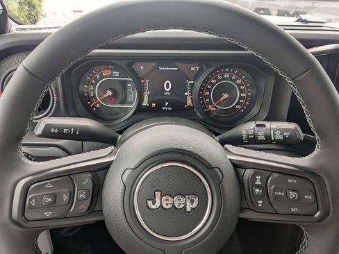 New 2026 Jeep Wrangler Unlimited Rubicon w/ Xtreme 35 Tire Package AWD/4WD image 27