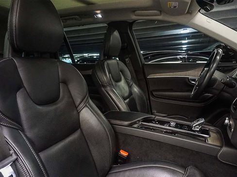 Used 2021 Volvo XC90 T8 Inscription w/ Advanced Package image 17
