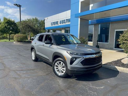 Used 2024 Chevrolet TrailBlazer LS w/ LS Convenience Package AWD/4WD image 1